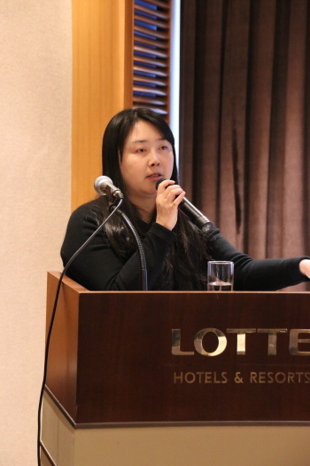 박지윤 한국정밀화학산업진흥회 대리