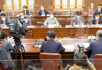 제6차 '2021 P4G 서울 정상회의' 준비위원회 회의가 진행 중이다.