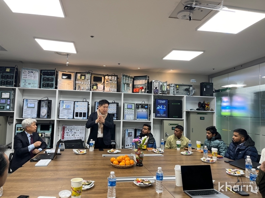 동양BMS 본사에서 글로벌 CEO 및 엔지니어를 대상으로 교육을 진행하고 있다
