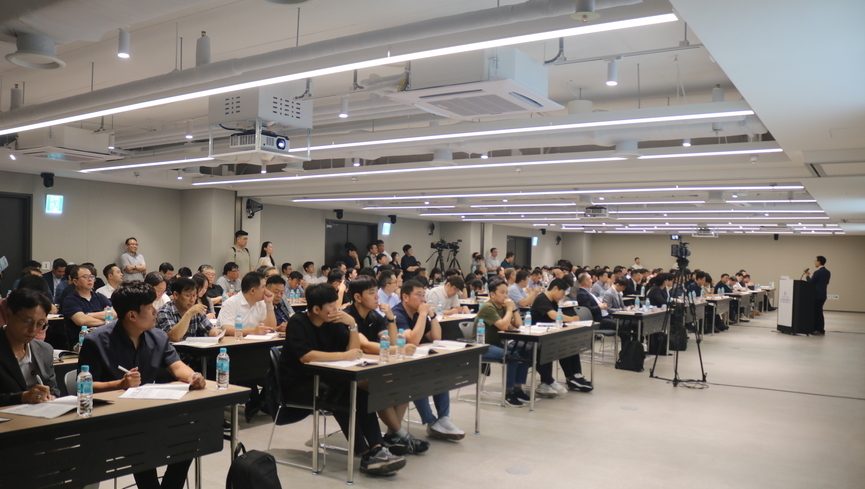 칸kharn 창간10주년 기념 컨퍼런스 성료