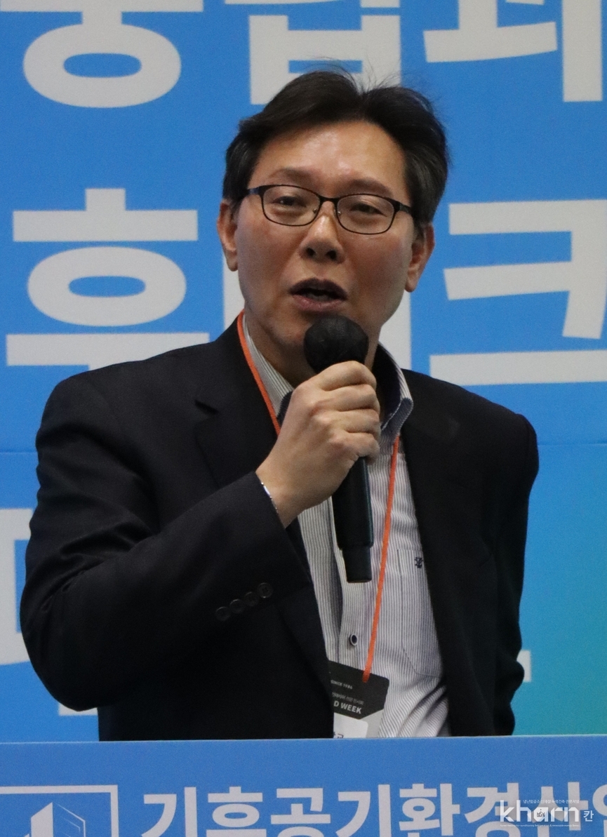 홍희기 태양열협동조합 이사장(경희대 교수).